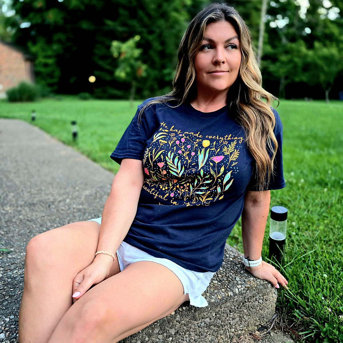 Kerusso Womens T-Shirt Everything Is Beautiful