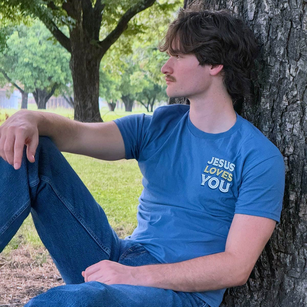 Kerusso Christian T-Shirt Jesus Loves You