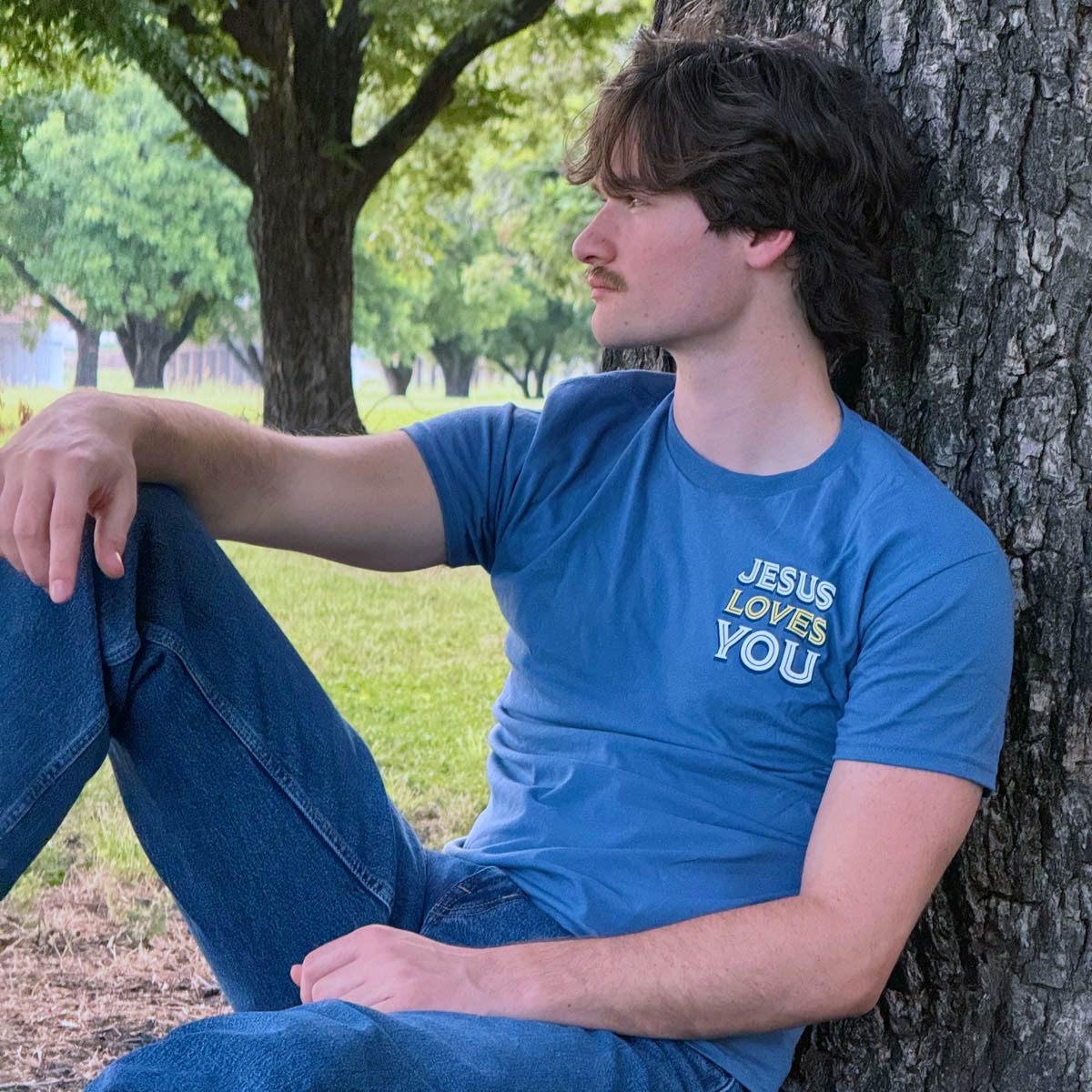 Kerusso Christian T-Shirt Jesus Loves You